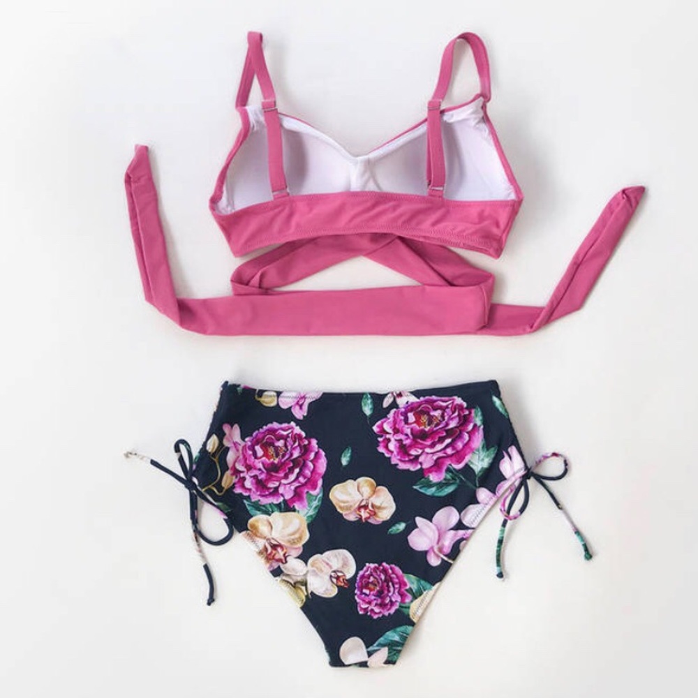 LAST ONE! Pink and Floral Wrap Bikini Sz S - Picture 4 of 6
